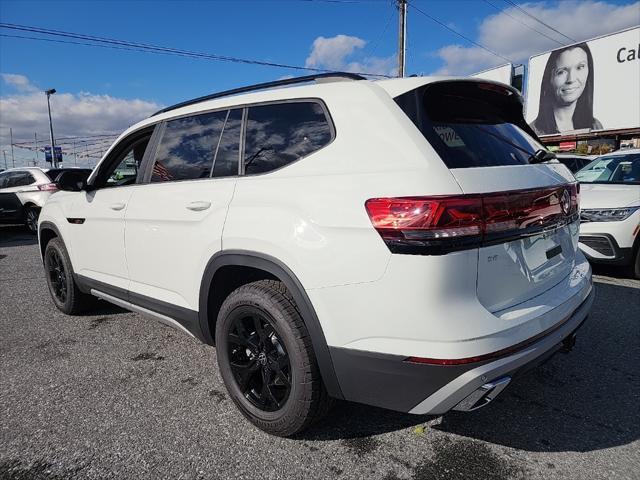 new 2025 Volkswagen Atlas car, priced at $45,611