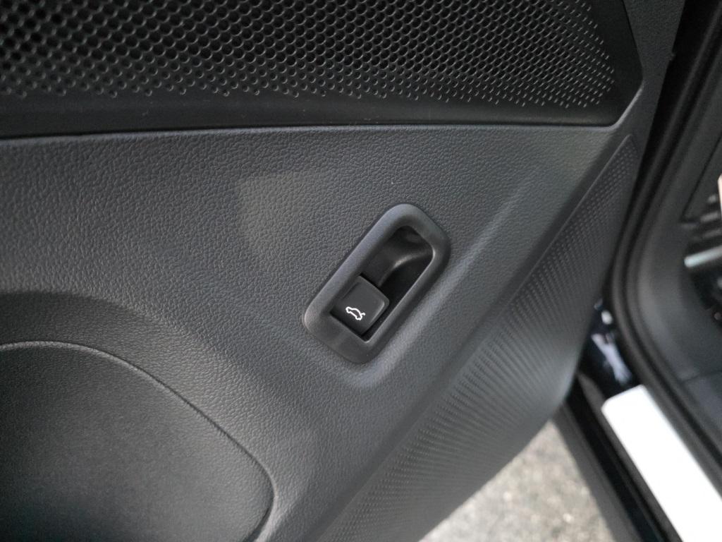 new 2026 Volkswagen Tiguan car, priced at $39,273