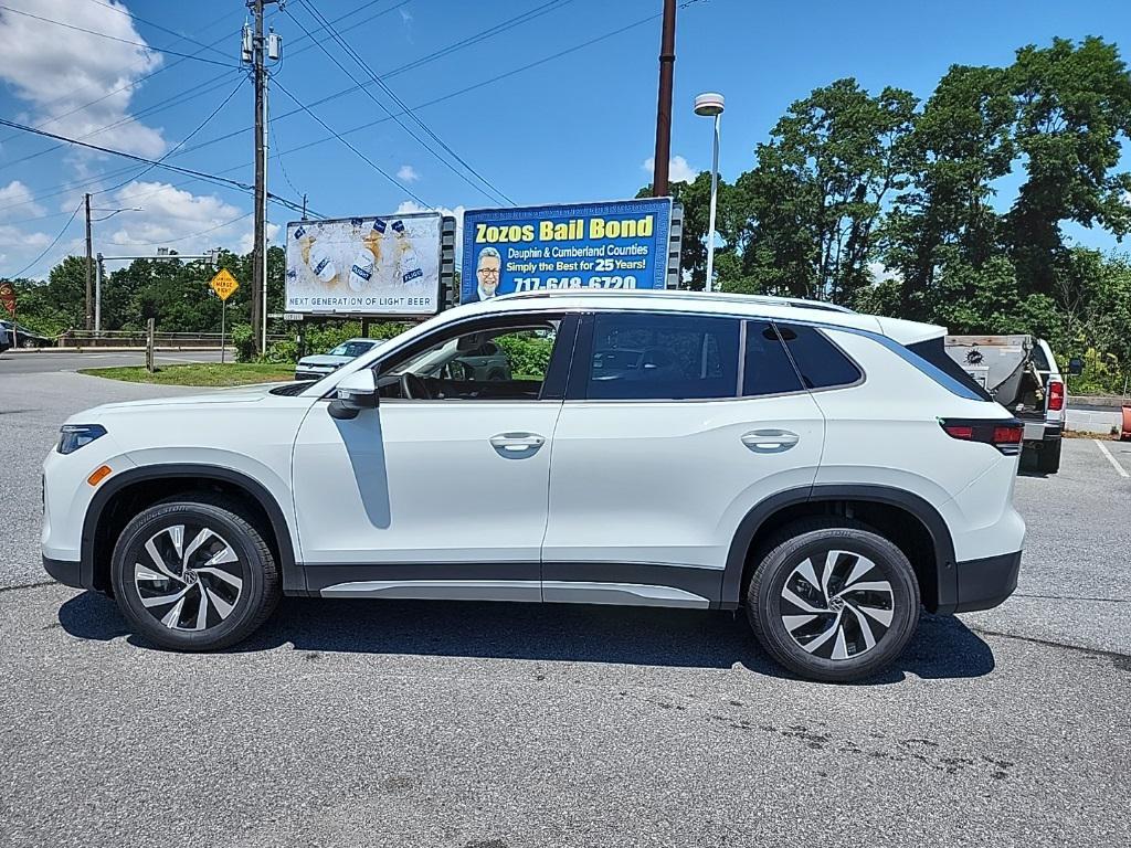 new 2025 Volkswagen Tiguan car, priced at $31,006