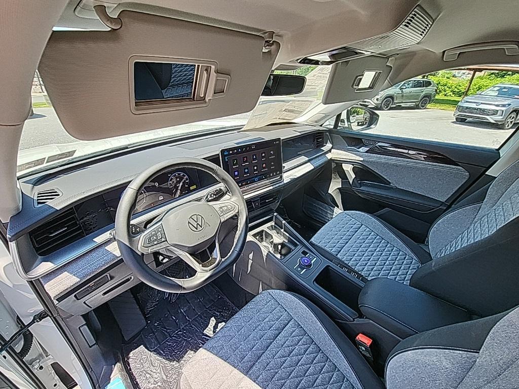 new 2025 Volkswagen Tiguan car, priced at $31,006