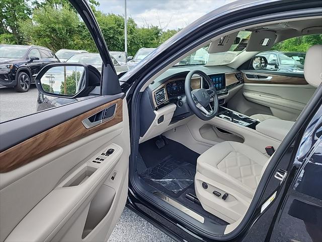 new 2024 Volkswagen Atlas car, priced at $43,690