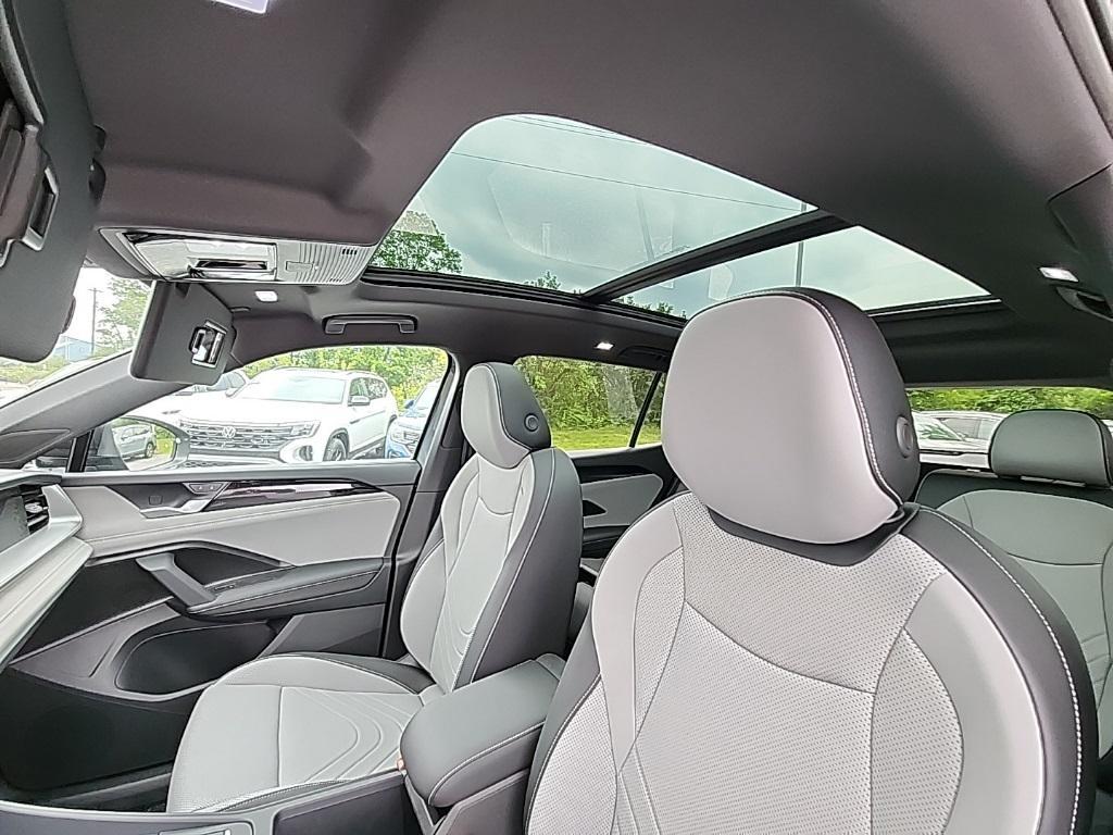 new 2025 Volkswagen Tiguan car, priced at $36,775