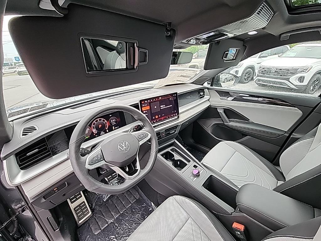 new 2025 Volkswagen Tiguan car, priced at $36,775