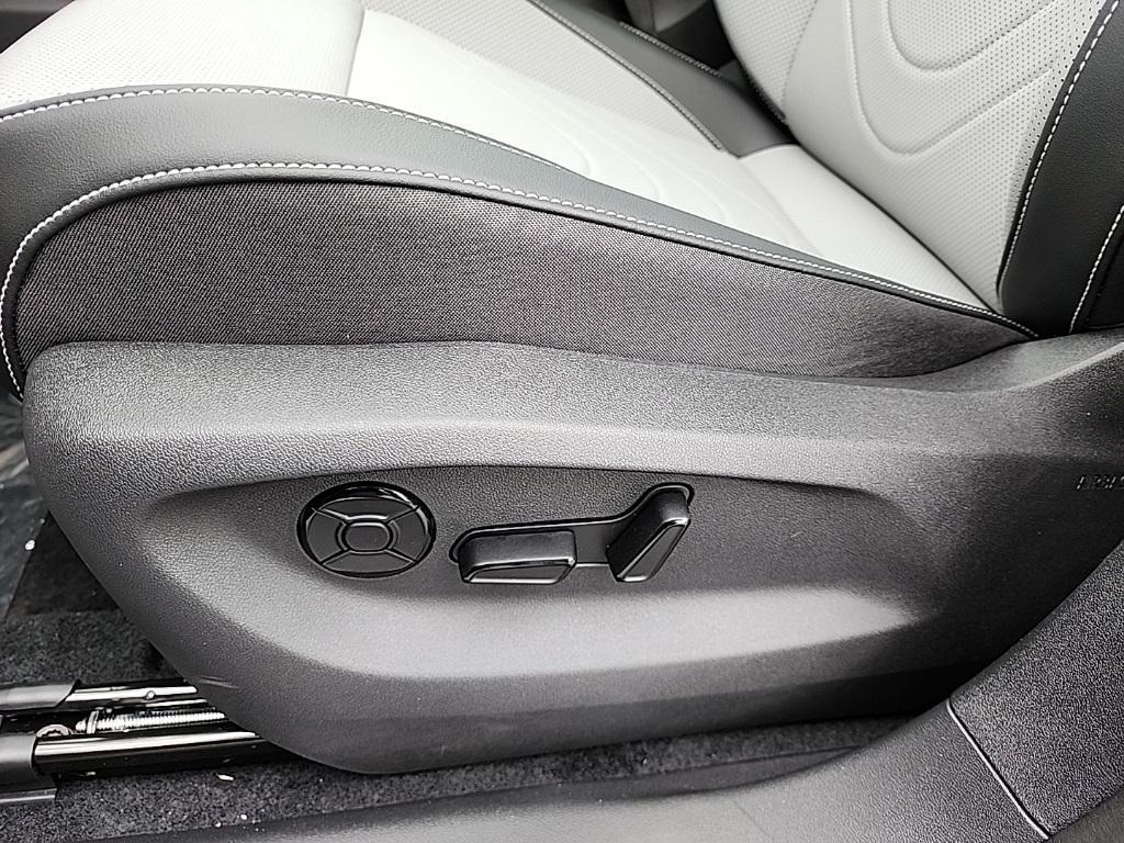 new 2025 Volkswagen Tiguan car, priced at $36,775