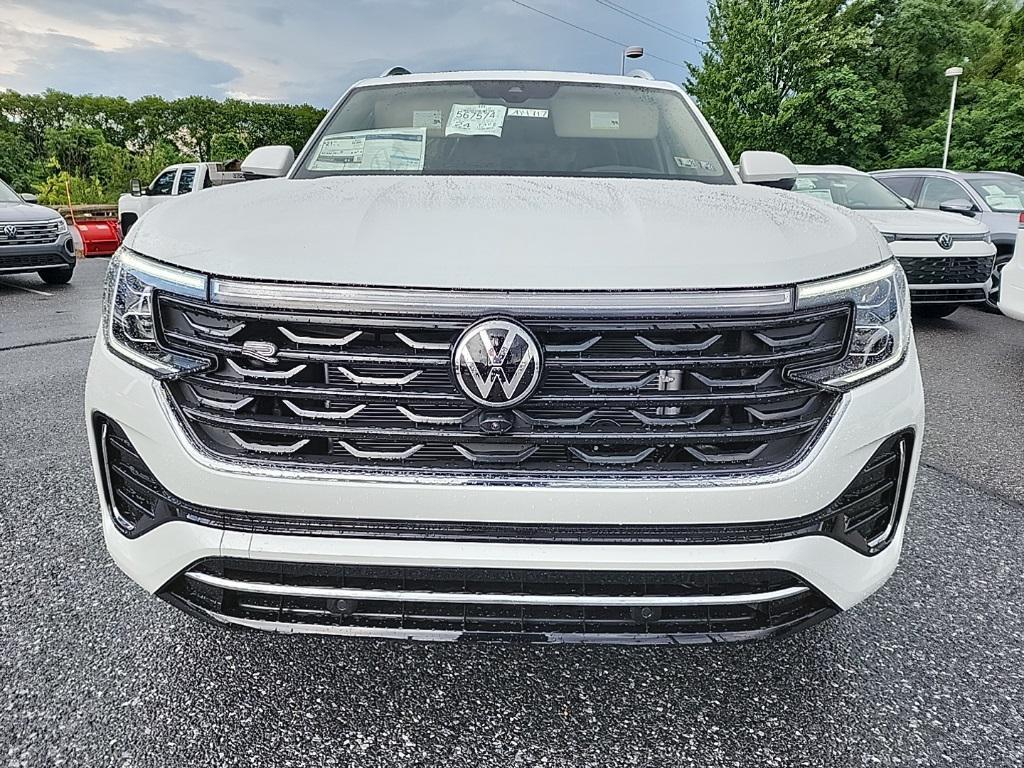 new 2025 Volkswagen Atlas car, priced at $50,032