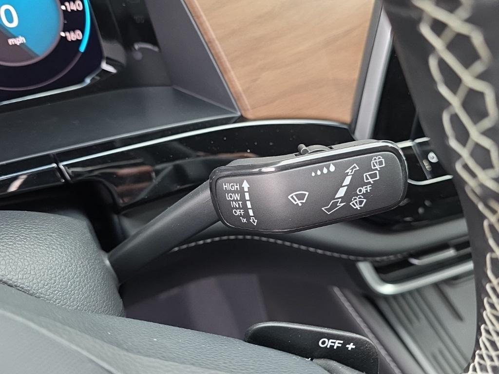 new 2026 Volkswagen Atlas car, priced at $40,612