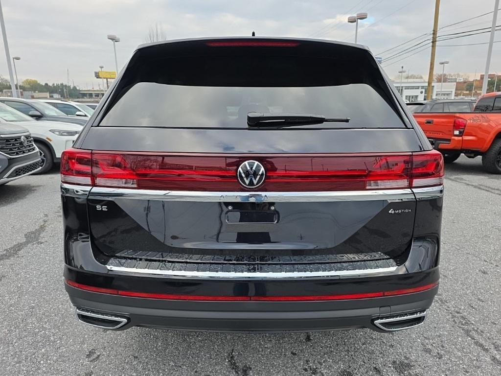 new 2026 Volkswagen Atlas car, priced at $40,612