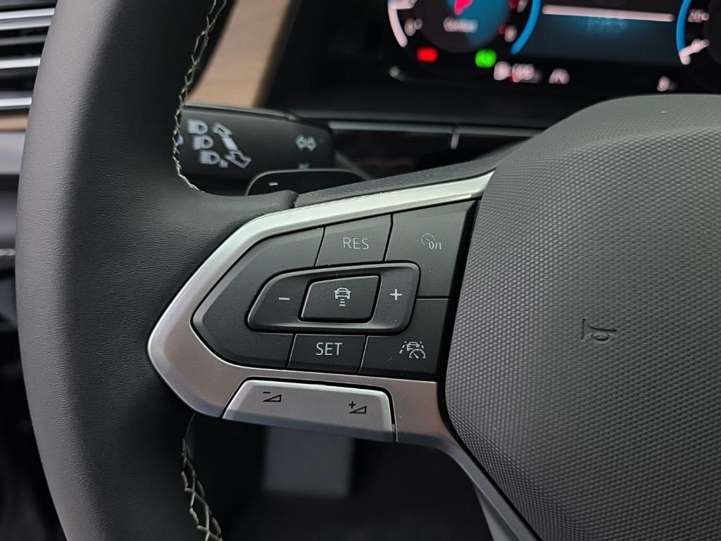 new 2026 Volkswagen Atlas car, priced at $40,612