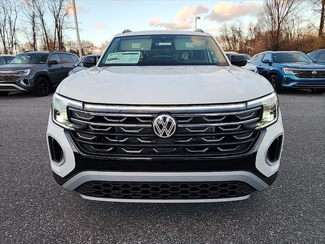 new 2025 Volkswagen Atlas car, priced at $45,111