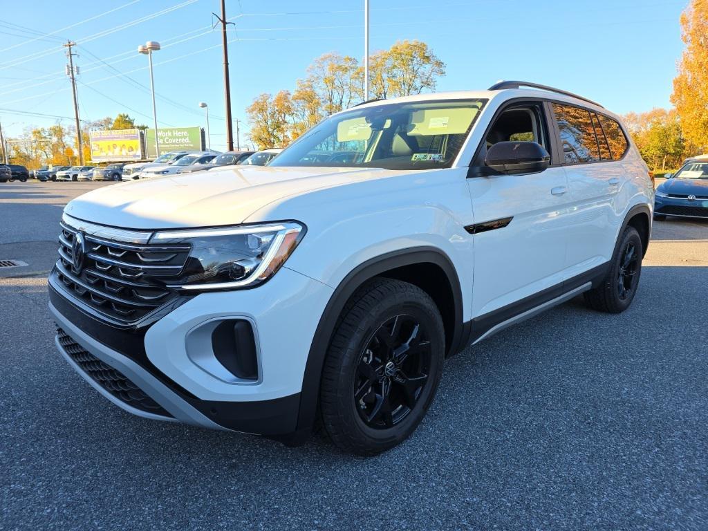 new 2025 Volkswagen Atlas car, priced at $42,427