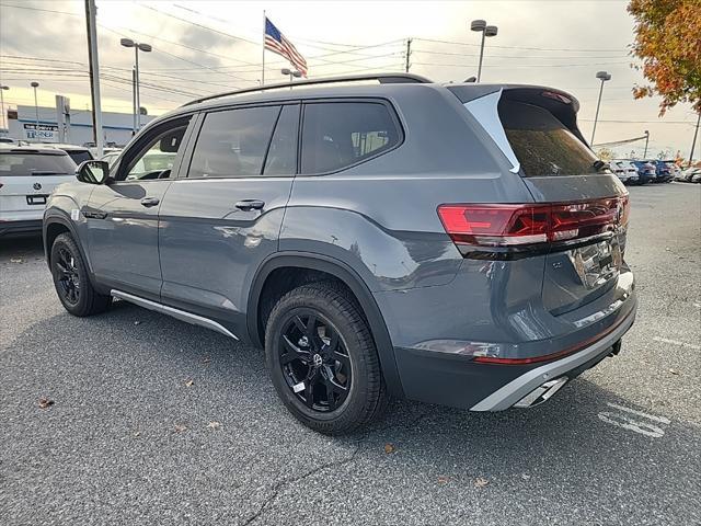 new 2025 Volkswagen Atlas car, priced at $45,903