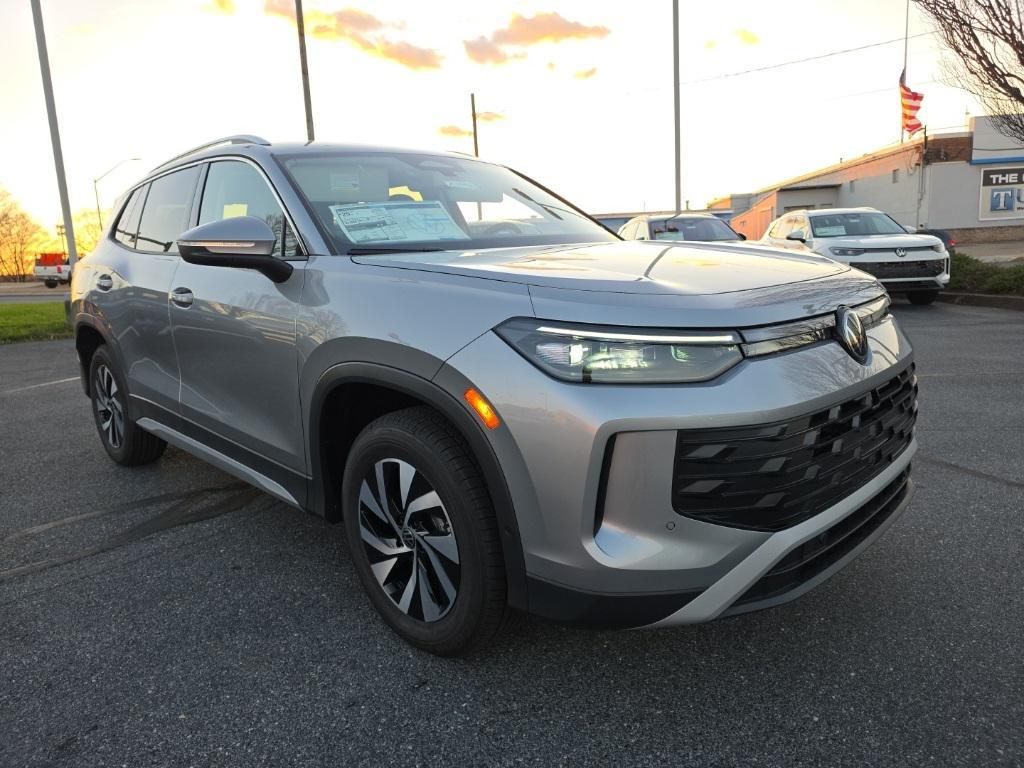 new 2026 Volkswagen Tiguan car, priced at $32,490