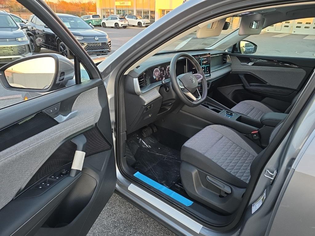 new 2026 Volkswagen Tiguan car, priced at $32,490