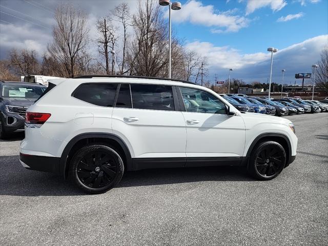 new 2024 Volkswagen Atlas car, priced at $43,092