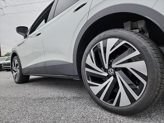 new 2025 Volkswagen ID.4 car, priced at $53,288