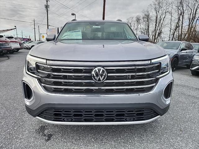 new 2025 Volkswagen Atlas car, priced at $42,500