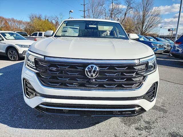 new 2025 Volkswagen Atlas car, priced at $52,880