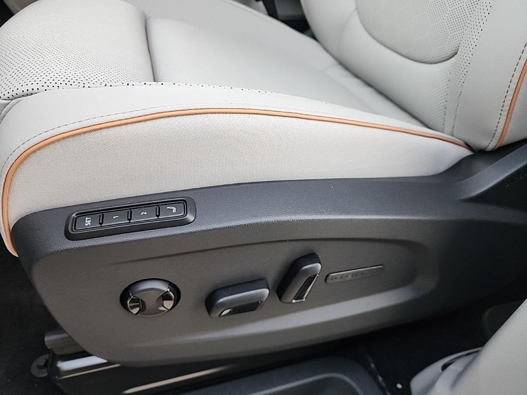 new 2025 Volkswagen ID. Buzz car, priced at $64,718
