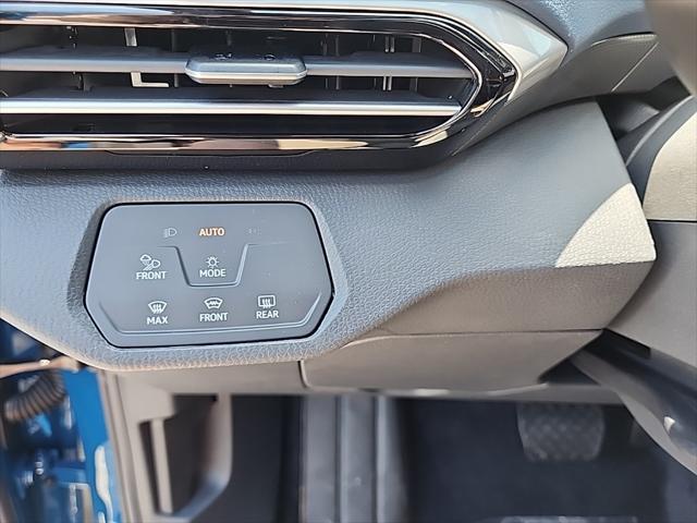 new 2025 Volkswagen ID.4 car, priced at $49,431