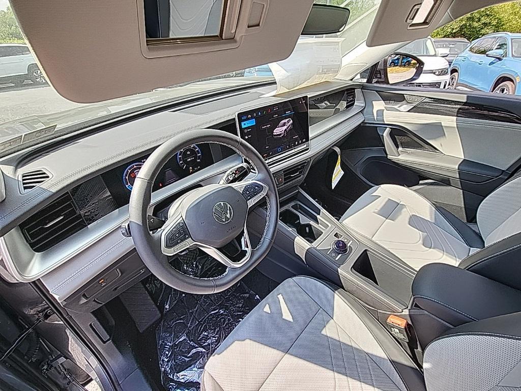 new 2025 Volkswagen Tiguan car, priced at $35,474