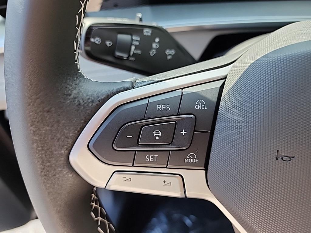 new 2025 Volkswagen Tiguan car, priced at $35,474