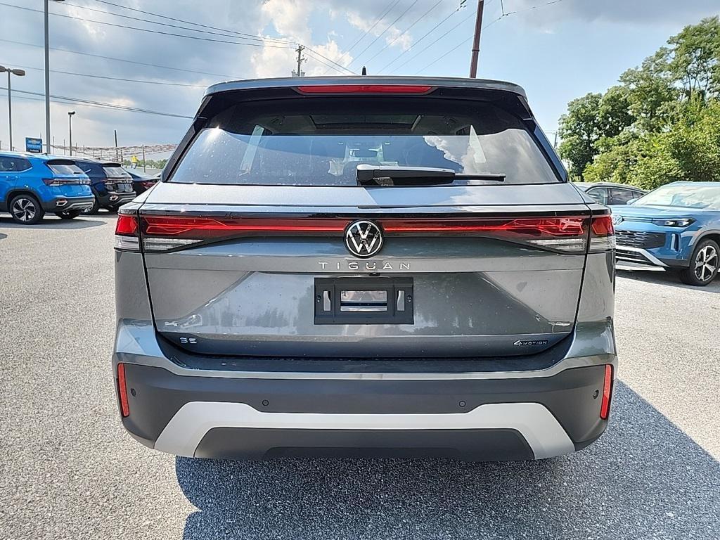 new 2025 Volkswagen Tiguan car, priced at $35,474