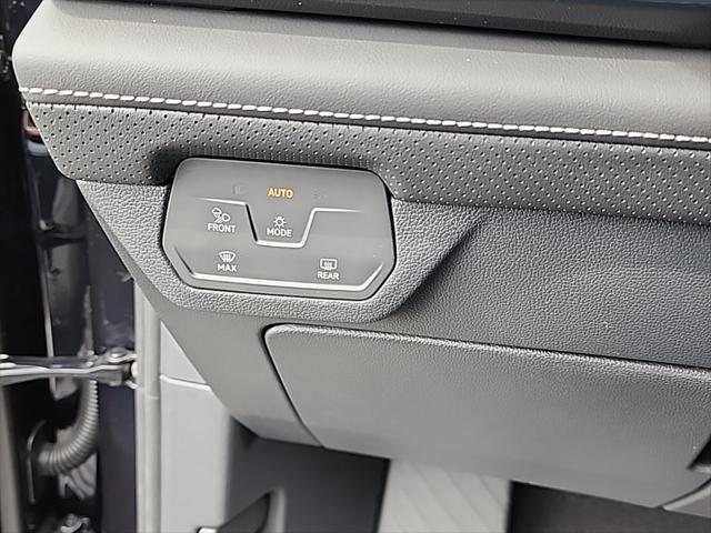 new 2025 Volkswagen Atlas Cross Sport car, priced at $39,173
