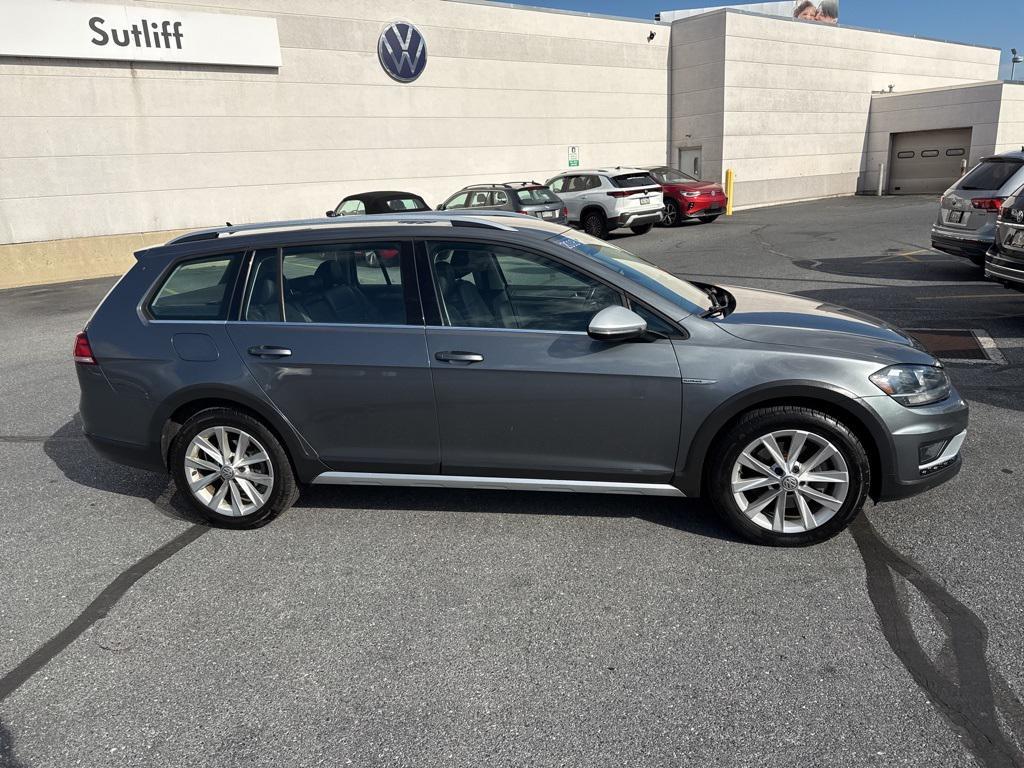 used 2018 Volkswagen Golf Alltrack car, priced at $19,244