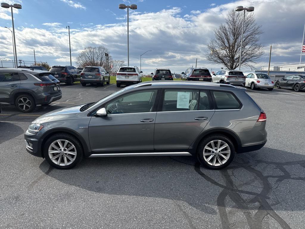 used 2018 Volkswagen Golf Alltrack car, priced at $19,244