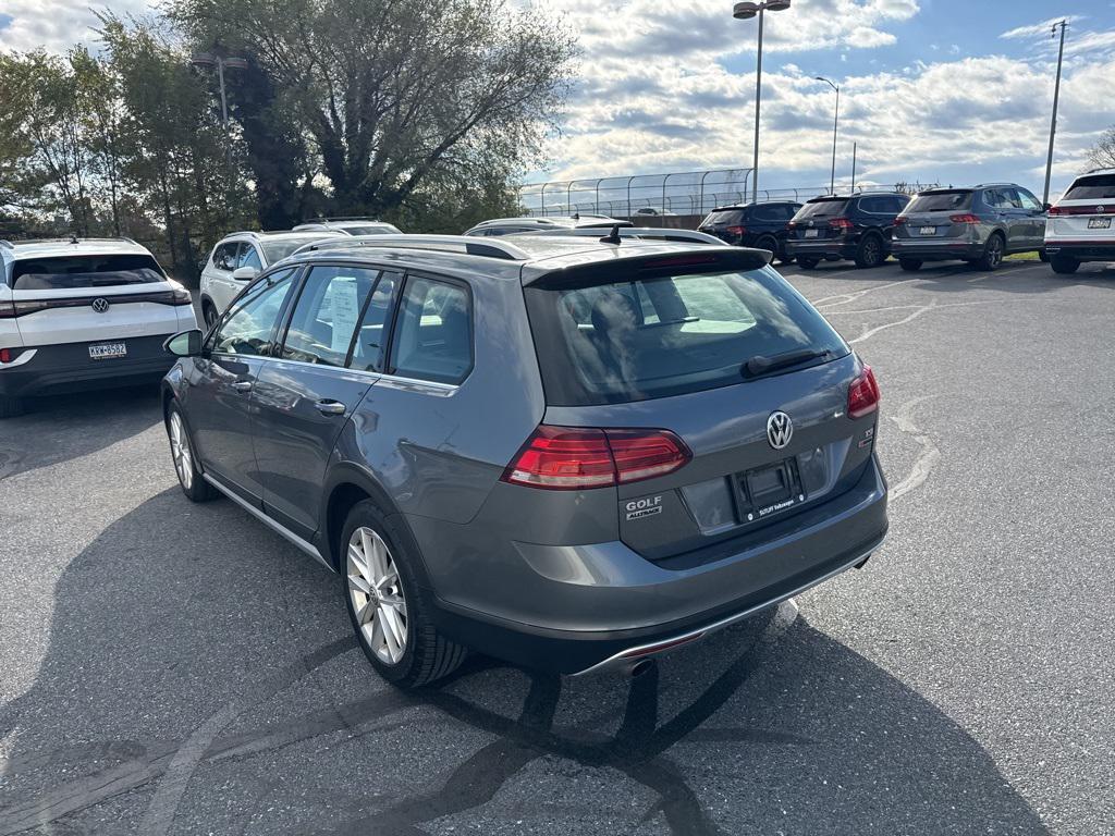 used 2018 Volkswagen Golf Alltrack car, priced at $19,244
