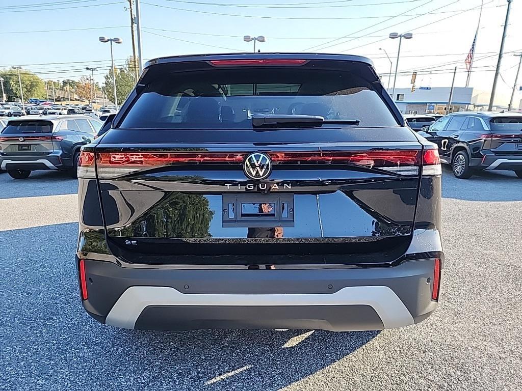 new 2025 Volkswagen Tiguan car, priced at $34,445