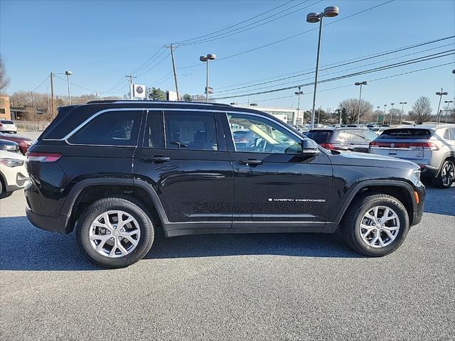 used 2022 Jeep Grand Cherokee car, priced at $33,719