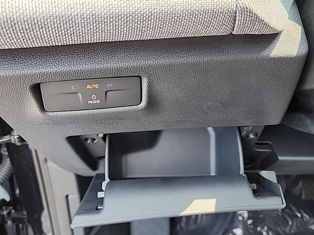 new 2025 Volkswagen Tiguan car, priced at $31,732