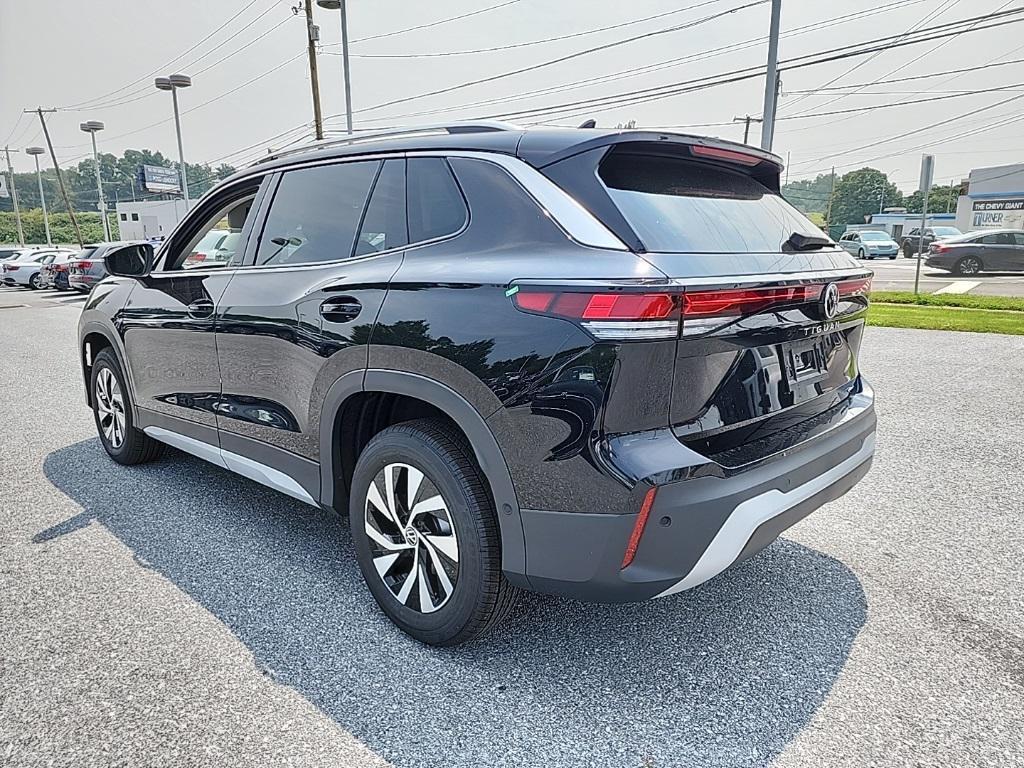 new 2025 Volkswagen Tiguan car, priced at $31,732