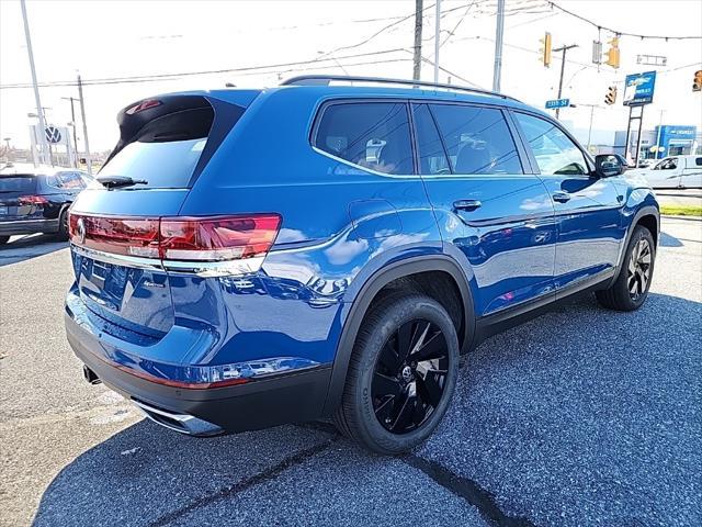 new 2025 Volkswagen Atlas car, priced at $43,000