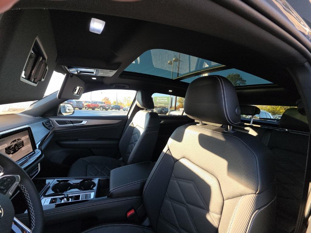 new 2026 Volkswagen Atlas Cross Sport car, priced at $46,256