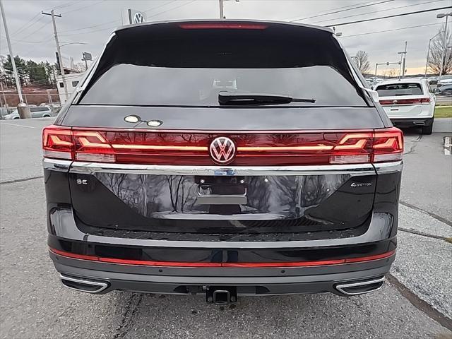 new 2025 Volkswagen Atlas car, priced at $42,500