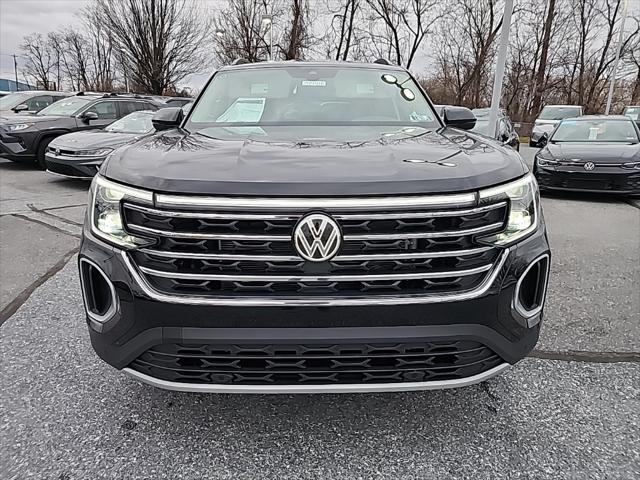 new 2025 Volkswagen Atlas car, priced at $42,500