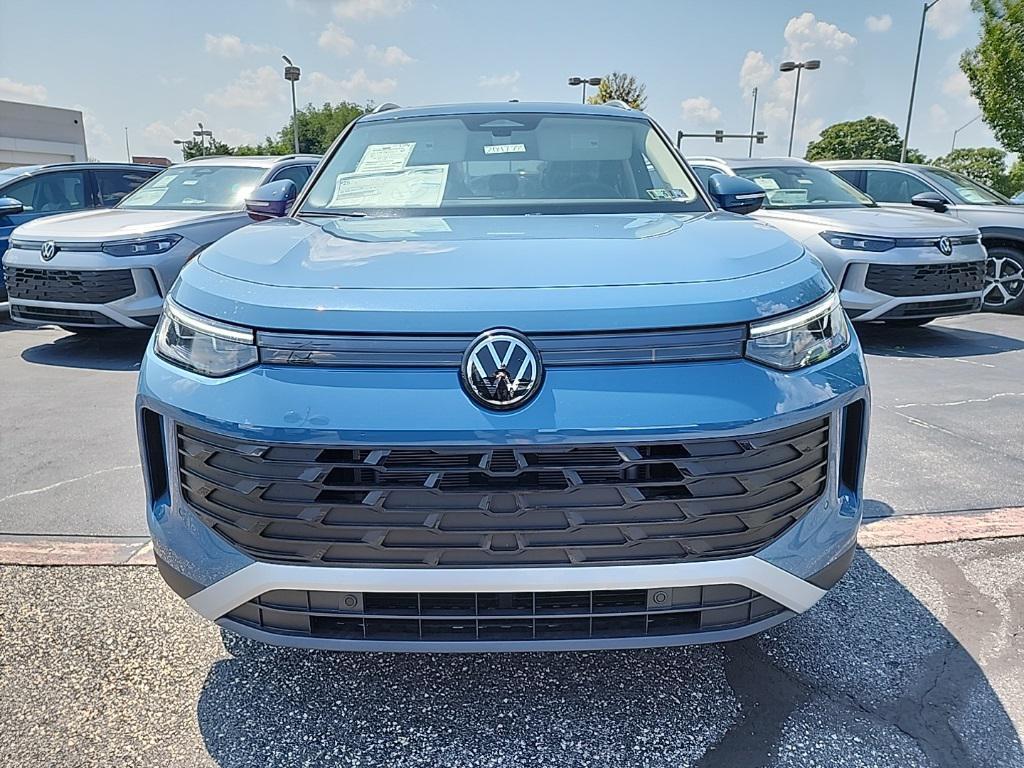 new 2025 Volkswagen Tiguan car, priced at $35,185