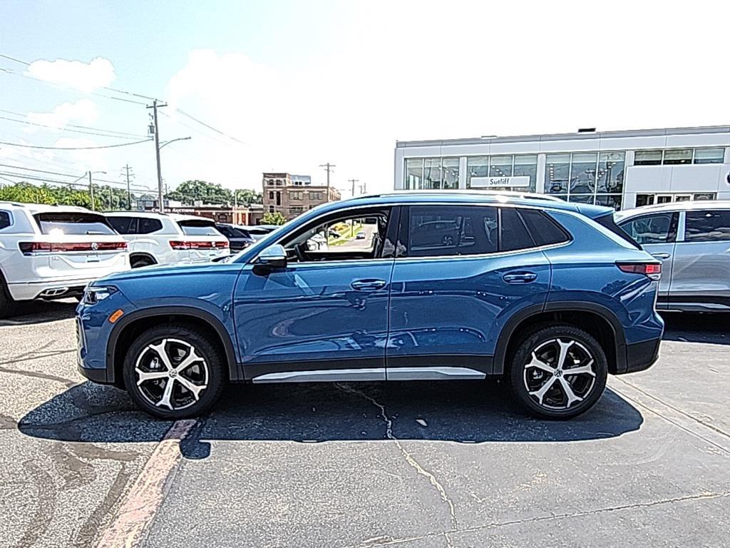 new 2025 Volkswagen Tiguan car, priced at $35,185