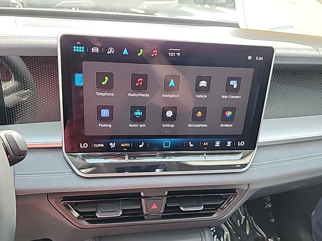 new 2025 Volkswagen Tiguan car, priced at $32,180
