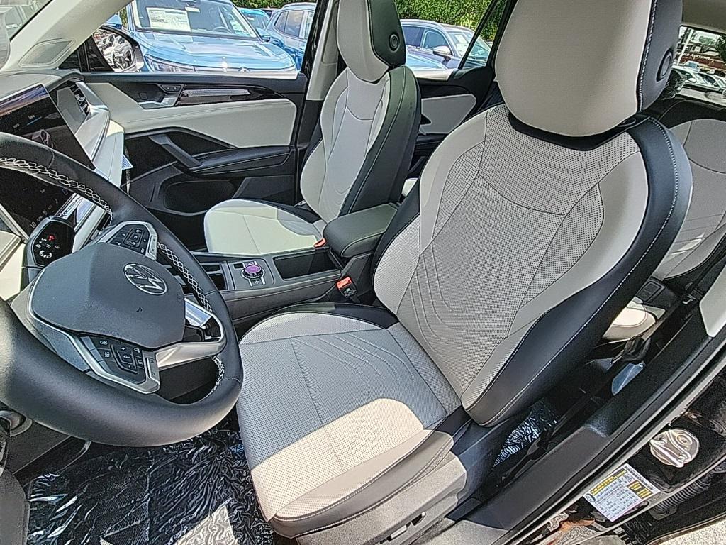 new 2025 Volkswagen Tiguan car, priced at $34,748