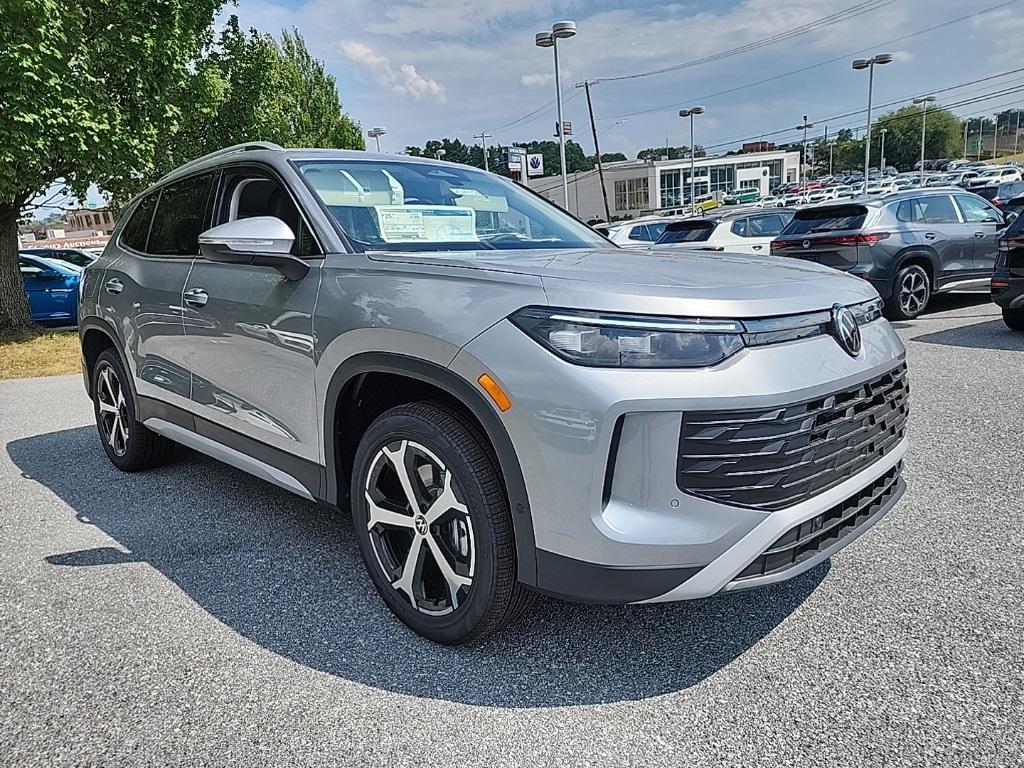 new 2025 Volkswagen Tiguan car, priced at $34,442