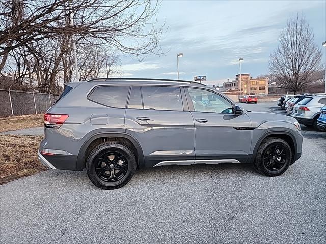 new 2025 Volkswagen Atlas car, priced at $44,950