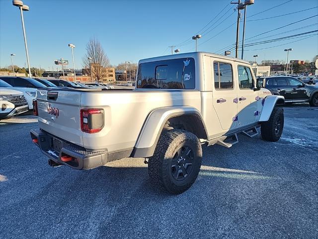 used 2022 Jeep Gladiator car, priced at $35,292