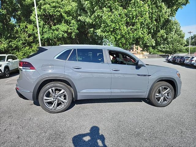 new 2024 Volkswagen Atlas Cross Sport car, priced at $46,100