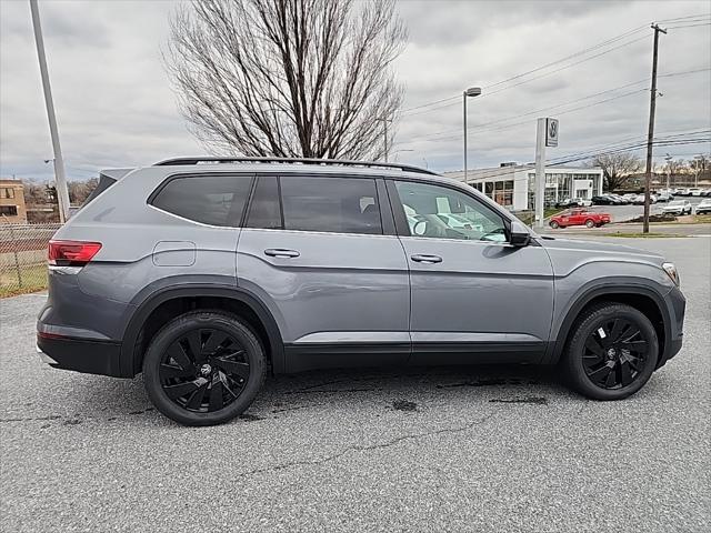 new 2025 Volkswagen Atlas car, priced at $42,500