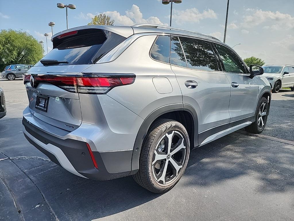 new 2025 Volkswagen Tiguan car, priced at $33,611