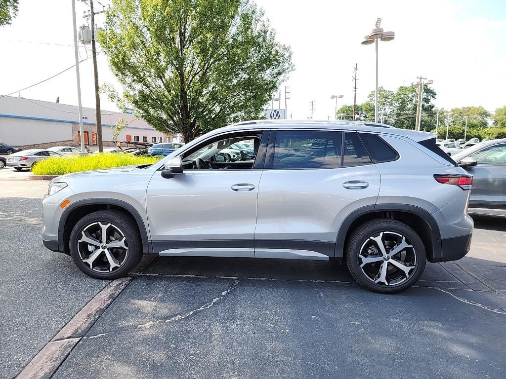 new 2025 Volkswagen Tiguan car, priced at $33,611