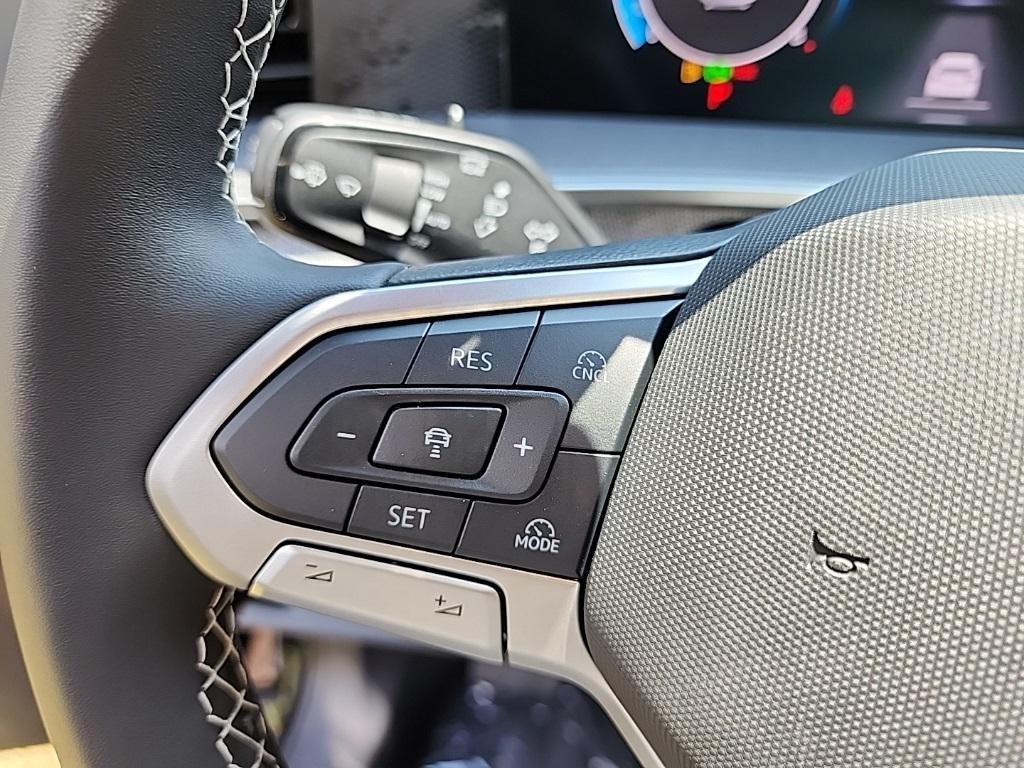 new 2025 Volkswagen Tiguan car, priced at $31,732